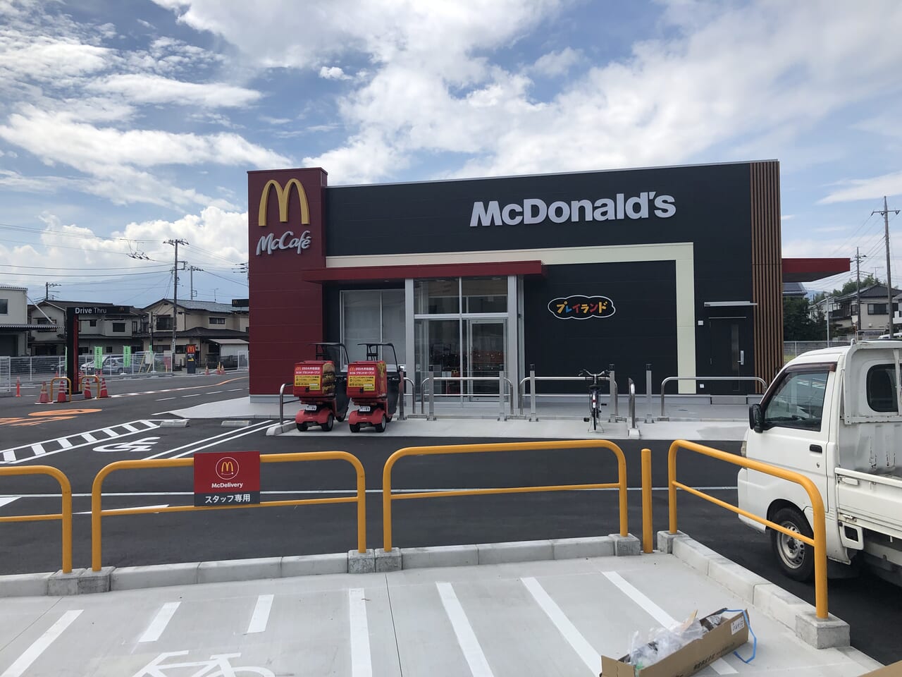 大井町で新規開店するマクドナルド255大井松田店の正面