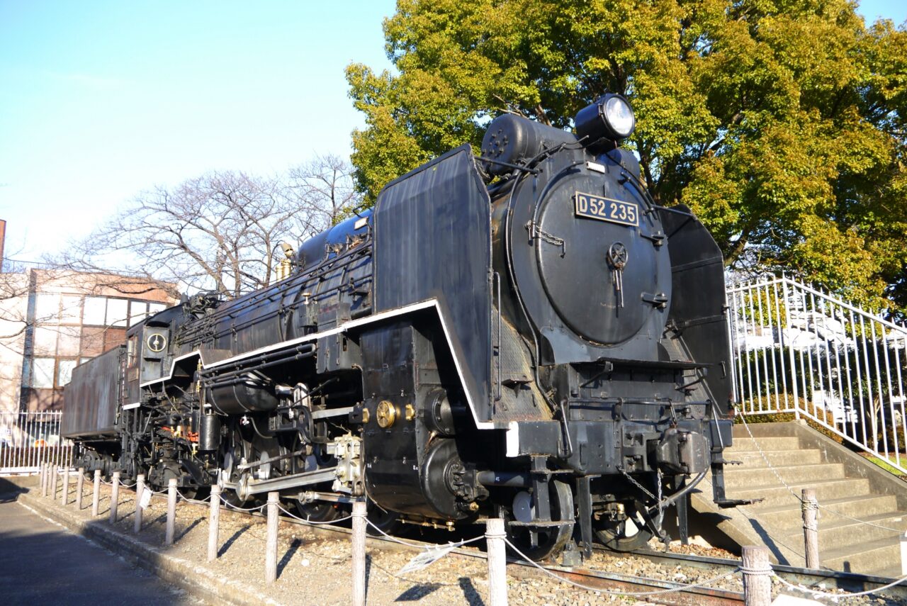 D52