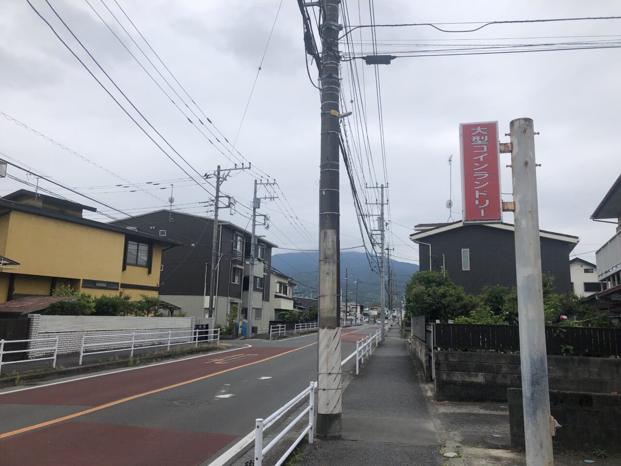 コインランドリーデポ小田原栢山店