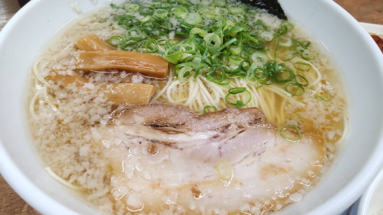 背脂醤油ラーメン まる星 開成店