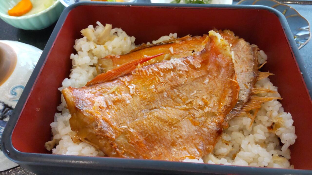 山安食堂